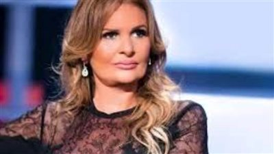 يسرا تكشف سبب غيابها عن زفاف حسن شاكوش