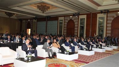 عاشور: مبدأ المشاركة الفعالة من أبرز مبادئ الاستراتيجية الوطنية للتعليم العالي (صور)