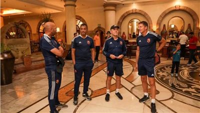 مكلبشين في البطولات المحلية.. شوبير يكشف كواليس بعثة الأهلي بجنوب إفريقيا  