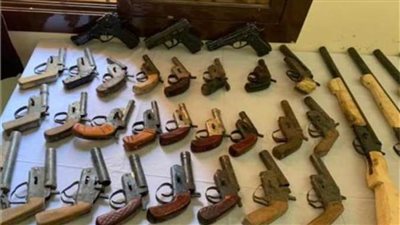 سقوط 24 عاطلا بحوزتهم مخدرات وأسلحة نارية في القليوبية 
