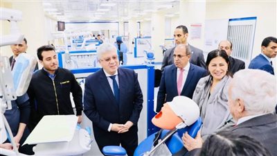 وزير التعليم العالي يفتتح المبنى الجديد لعيادات طب الأسنان بالجامعة البريطانية