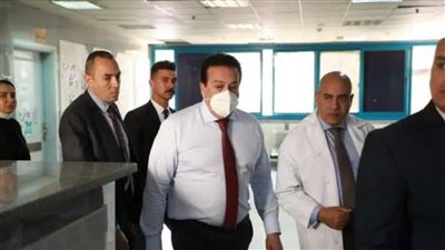 جولة مفاجئة لوزير الصحة بمدينة السلام..مخالفات بالجملة ما بين غيابات وإه‍مال وعشوائية