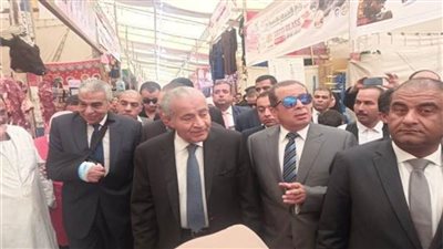 وزير التموين يطمئن المواطنين: مخزون السلع يتجاوز 6 أشهر 