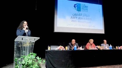 مؤسسة فاروق حسني للثقافة والفنون تختتم الجلسات الحوارية المقامة على هامش معرض جوائز الفنون للشباب 