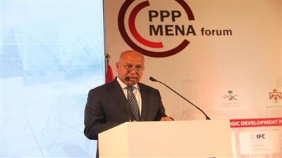 وزير النقل: الرئيس السيسي وجه بتعظيم الشراكة مع القطاع الخاص المصري والعربي والدولي (صور)