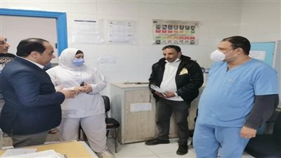 وزير الصحة يطلع على تقرير المرور الشهري للمنشآت الطبية التابعة للوزارة في بورسعيد (صور)