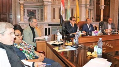 تبادل الخبرات بين بحوث الصحراء وإيكاردا في مجال استعمال المياه بحقول المزارعين