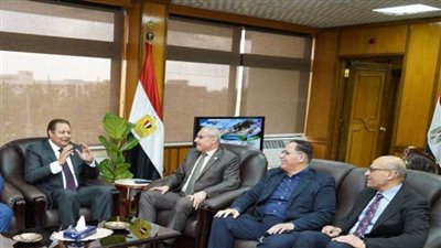 لقاءات وجولات ميدانية موسعة لرئيس هيئة الاعتماد والرقابة الصحية بالإسماعيلية وبورسعيد