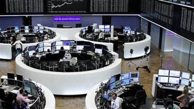 الأسهم الأوروبية تهبط الجمعة مع استمرار مخاوف بشأن قطاع البنوك