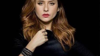 نيللي كريم: مبسوطة بردود أفعالكم على أول 3 حلقات من مسلسل ⁧‫«عملة نادرة»