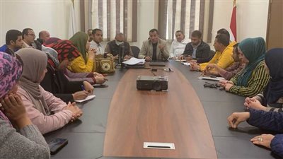 رئيـس جهاز حدائق العاصمة يلتقي عددا من سكان المدينة للاستماع إلى آرائهم