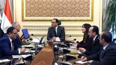 منها استخدام مياه الصرف الزراعي .. مدبولي يتابع ملفات وزارة الري