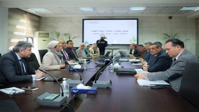 وزيرا البيئة والتنمية المحلية يستعرضان الموقف التنفيذي لمنظومة إدارة المخلفات (صور)