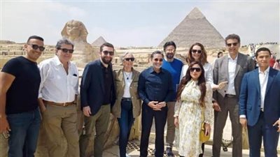 كبرى وسائل الإعلام وأعضاء مجلس الشيوخ الفرنسي في ضيافة الأهرامات