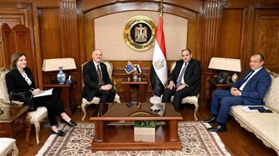 وزير التجارة يبحث مع سفير أستراليا بالقاهرة سبل تنمية العلاقات الاقتصادية بين البلدين (صور)