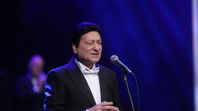 الجمهور يستقبل الحلو بعاصفة من التصفيق وريهام عبد الحكيم تتالق بخاتم سليمان على المسرح الكبير