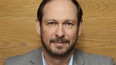 تعيين الفنان أيمن الشيوي مديرا للمسرح القومي