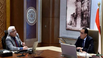 رئيس الوزراء يلتقي رئيس هيئة التأمين الاجتماعي لمتابعة عدد من ملفات العمل (صور)