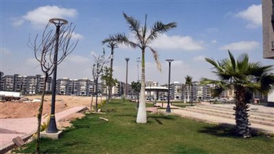 رئيس جهاز القاهرة الجديدة يتفقد الأعمال الجارية بالمشروعات السكنية وأعمال المرافق والتطوير بالمدينة (صور)