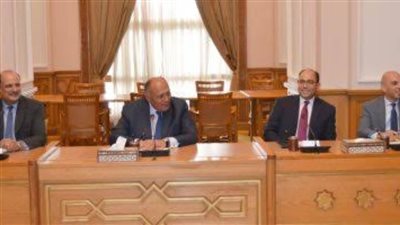 وزير الخارجية يستقبل أعضاء غرفة التجارة الأمريكية