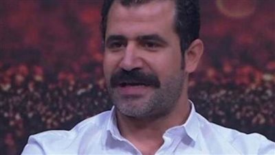 رامز جلال يسخر من محمود حافظ: الحصان مش طايقه