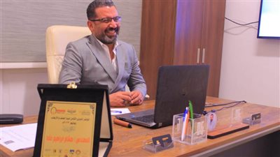 حرصًا على تعميق مفهوم العطاء.. هشام علما يوزع 2000 وجبة إفطار بمصر القديمة والمنيل 