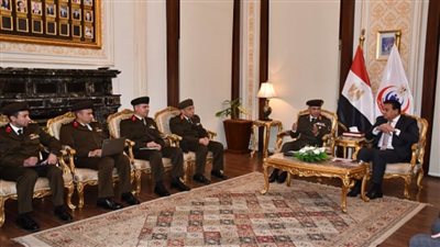 وزير الصحة يناقش مع مدير الإشارة أوجه الاستفادة من الشبكة الوطنية للطوارئ (صور)