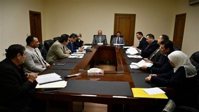 وزير الرياضة يجتمع مع مجلس إدارة هيئة استاد القاهرة لمناقشة الفرص الاستثمارية (صور)