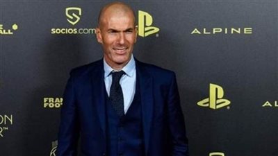 تفاصيل عرض النصر السعودي للتعاقد مع زين الدين زيدان 