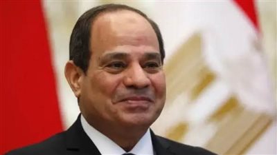 الرئيس السيسي يشارك في إفطار الأسرة المصرية بالأسمرات