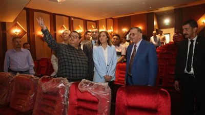  وزيرة الثقافة تتفقد أعمال تطوير مسرح ميامي بوسط البلد تمهيدا لإعادة افتتاحه ثاني أيام العيد