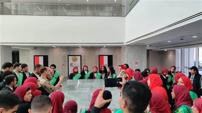 اتحاد طلاب كليات جامعة القاهرة في زيارة ميدانية لمستشفى 500 500 والوقوف على معدلات الإنجاز بالمشروع