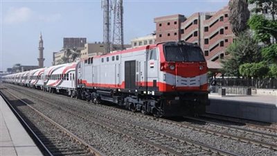 السكك الحديدية: انتظام حركة القطارات على الوجهين البحري والقبلي أول أيام العيد (صور)