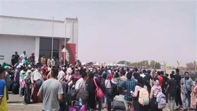 وزيرة الهجرة: جسر جوي لإجلاء المصريين بالسودان على مدار 4 أيام