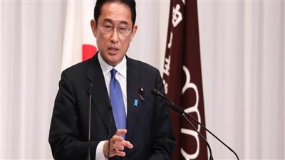 رئيس وزراء اليابان يصل مقر الجامعة العربية.. وأبو الغيط يستقبله 