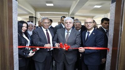 وزير التعليم العالي يفتتح فرع هيئة تمويل العلوم والتكنولوجيا والابتكار بجامعة أسيوط (صور)