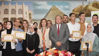 وزيرة الثقافة تسلم جوائز مسابقة 