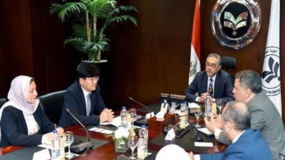 رئيسا هيئة الاستثمار وشركة سامسونج - مصر يبحثان خطط الشركة التوسعية بمصر (صور)