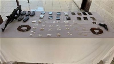 مصرع عنصر شديد الخطورة وضبط 15 طربة حشيش وسلاح آلي بأسيوط 