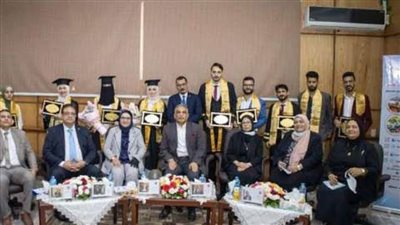 جامعة طنطا تحتفل بتخرج الدفعتين الــ45 و9 من برنامجي البكالوريوس والصيدلة الإكلينيكية
