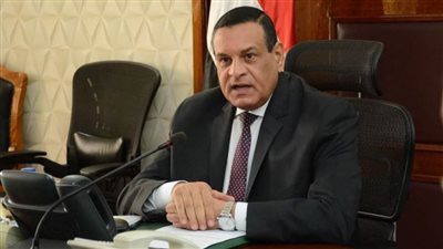 وزير التنمية المحلية: 