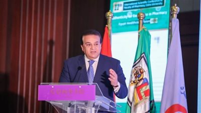 وزير الصحة: النهوض والارتقاء بمهنة الصيدلة من أهم الملفات في أولويات الوزارة (صور)
