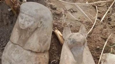 كشف أثري جديد في منطقة إهناسيا ببني سويف يعود لتماثيل أبناء الإله حورس 