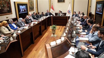وزير الصحة يوجه بوضع خطة متكاملة لانشاء مراكز تميز تخصصية بجميع المحافظات