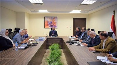 نائب وزير الإسكان يتابع أنشطة مشروع تعزيز استدامة خدمات مياه الشرب والصرف بالصعيد (صور)