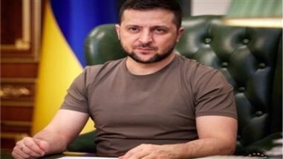 الرئيس الأوكراني يصل إلى جدة لحضور القمة العربية 