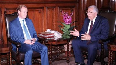 وزير الزراعة يبحث مع وفد أرجنتيني رفيع المستوى سبل تعزيز التعاون الزراعي بين البلدين