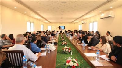 الكنيسة تناقش مشكلات نمو الزواج وكيفية علاجها