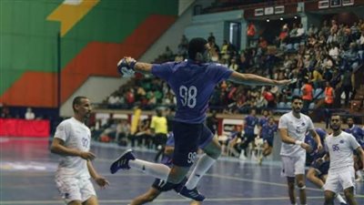 رجال يد الأهلي يفوز على رجاء أغادير 40-16 ببطولة كأس الكؤوس