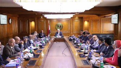 وزير التعليم العالي يرأس اجتماع صندوق تحسين أحوال العاملين بالجامعات الحكومية